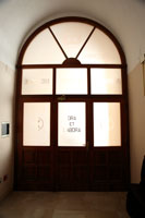 聖シルヴェストロ修道院内扉