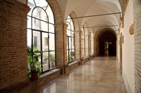 聖シルヴェストロ修道院回廊1