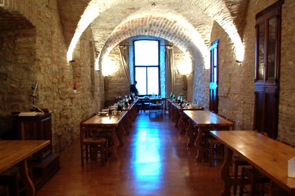 モンテファノ修道院食堂