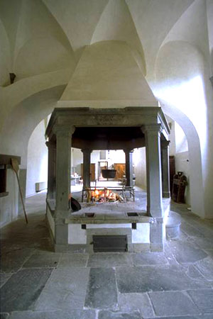 ヴァッロンブローザ修道院のアンティークキッチン